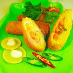 Risoles Kentang,wortel,pedas