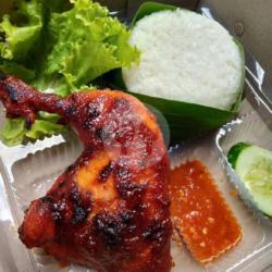 Ayam Bakar Paha 1/4 Ekor   Nasi