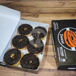 Donat Toping Coklat Mesis