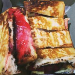 Roti Bakar Keju Campur Coklat, Strawberry, Nanas,