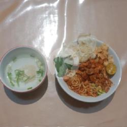 Mie Ayam Mercon Pangsit