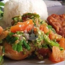 Nasi Ayam Sambal Pecak