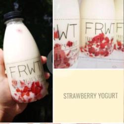 Fresh Fruit Yoghurt Strawberry