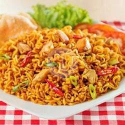 Nasi Goreng Mawut Campur Telur   Ayam Suwir