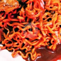 Mie Goreng Merah Nyemek