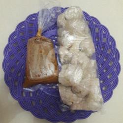 Cireng Bawang Mentahan   Sambal Kacang Pedas