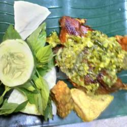 Bebek Cabe Ijo (tanpa Nasi)