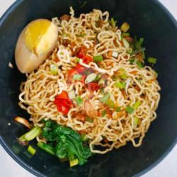 Mie Pangsit Keriting Polos( Ada Pakai Telur)