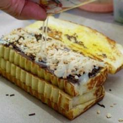 Roti Bakar Coklat Susu Kacang