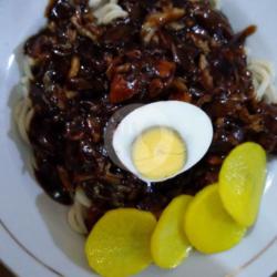 Jajangmyeon Mie Pasta Kedelai Hitam