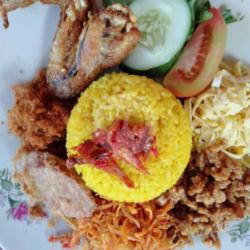 Nasi Kuning Spesial