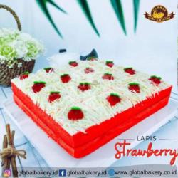 Cake Lapis Strawberry