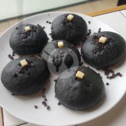 Simply Choco Charcoal Bun