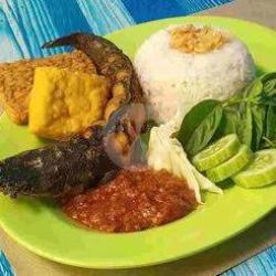 Nasi Pecel Lele Tahu Tempe