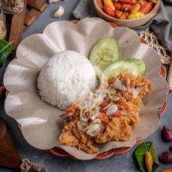 Ayam Geprek   Nasi Sambel Matah