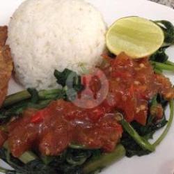 Nasi Kangkung Plecing