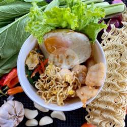 Mie Goreng Ayam / Chicken Fried Noodle