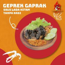 Ayam Geprek Saus Lada Hitam