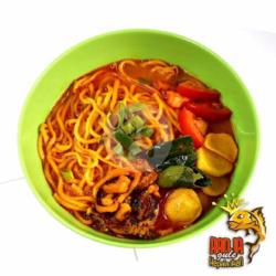 Mie Tomyam