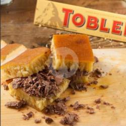 Martabak Manis Super Toblerone