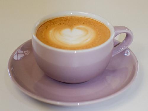 Liv Coffee, Kauman Tengah