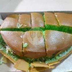 Martabak Manis Biasa Pandan Kelapa