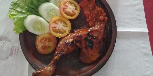 Ayam Bakar Jogja, Pasar Sawo Bojong