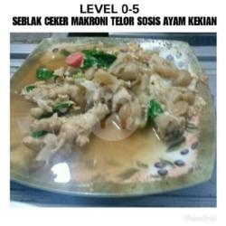 Ceker Makroni Ayam Telor Sosis Kekian