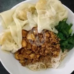 Bihun Ayam Kuah Pangsit