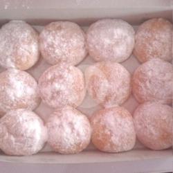 Donat Salju Isi 12