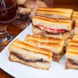 Roti Bakar 2 Rasa
