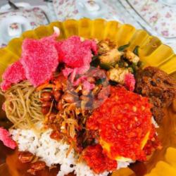 Nasi Gurih Telur
