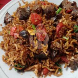 Mie Nasi Sawi Ayam Telur Sosis Ati Ampela