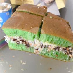 Pandan Kismis Coklat