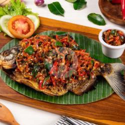 Ikan Bawal Goreng Sambal Matah