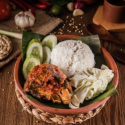 Paket Hemat Ayam Penyet Sambel Gledeg