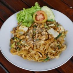 Kwetiaw  Goreng Ayam