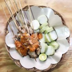 Sate Taichan Campur   Lontong 2