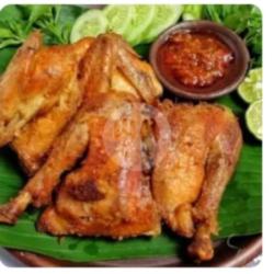 Lalapan Dada Ayam Goreng