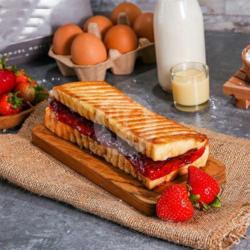 Roti Bakar Bandung Premium Strawberry