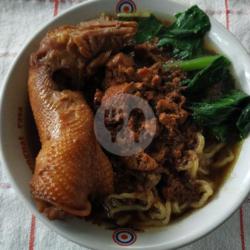 Mie Ayam Setengah Kepala