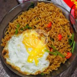 Indomie Goreng Toping Telur