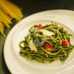 Pesto Spaghetti