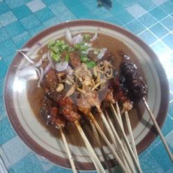 Sate Ayam   Lontong