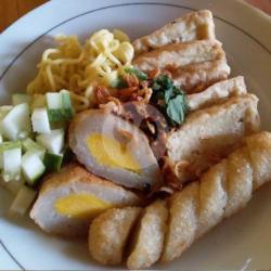 Rujak Mie Tahu