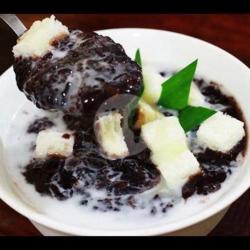 Bubur Ketan Hitam Pakek Roti