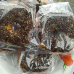 Donat Mesis Coklat