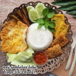 Nasi Sambelan Tahu Tempe Telor Dadar