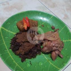 Nasi Gudeg Sayap Ayam Kecil