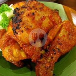 Ayam Bakar Maknyos Sambel Ijo Lalap Daun Singkong